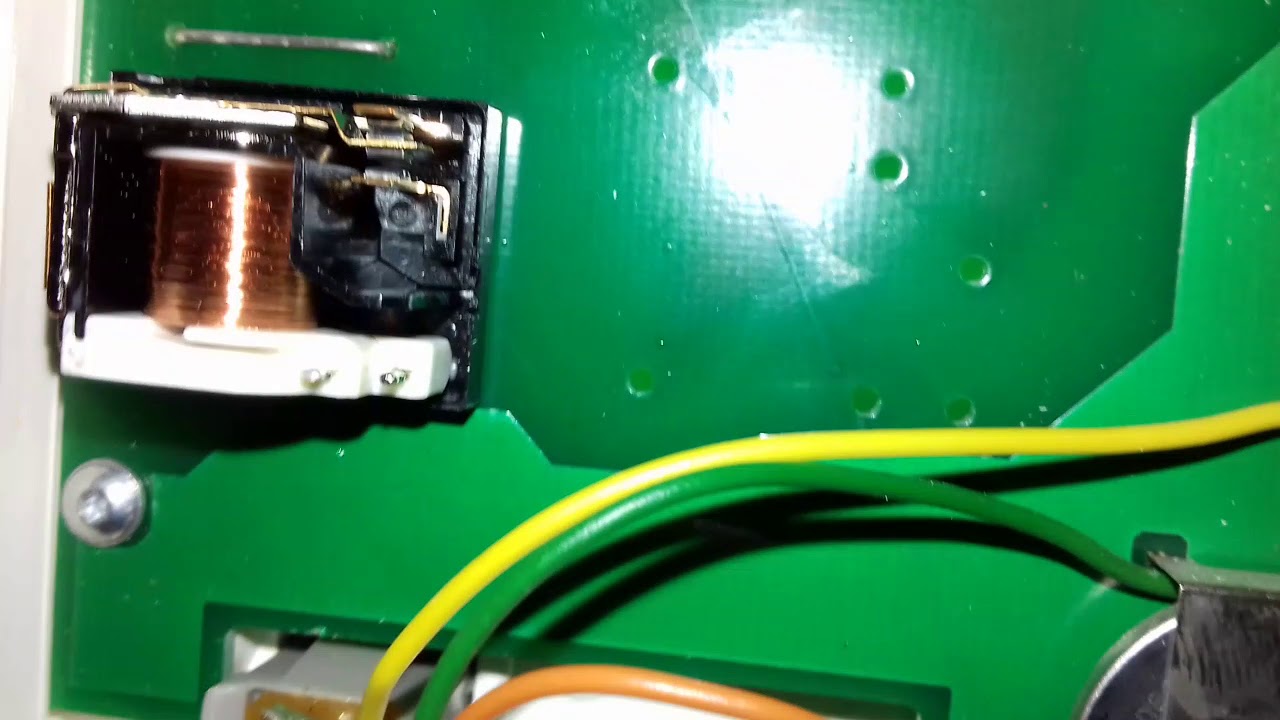Danfoss SET1E Heating control unit won't switch off. YouTube