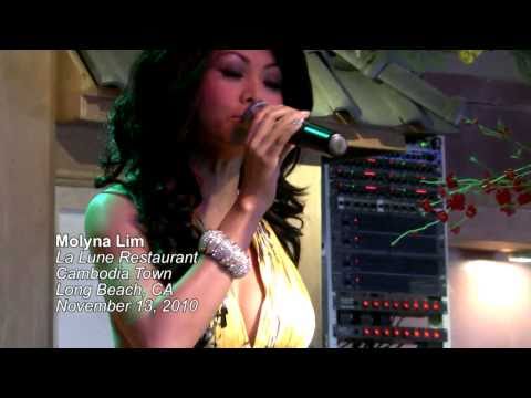 Molyna Lim is singing "Reatrey Ti Muy" at La Lune ...