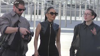 Download lagu Amina Muaddi - Louis Vuitton FW26/27 fashion show in Paris - 10.03.2026