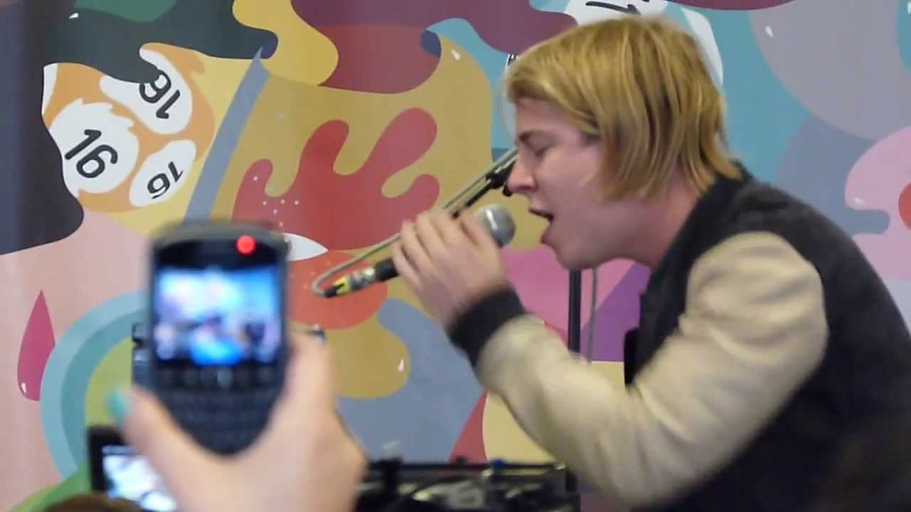 Tom Odell - Can't Pretend - Lotto Vibes Session live in Brussels