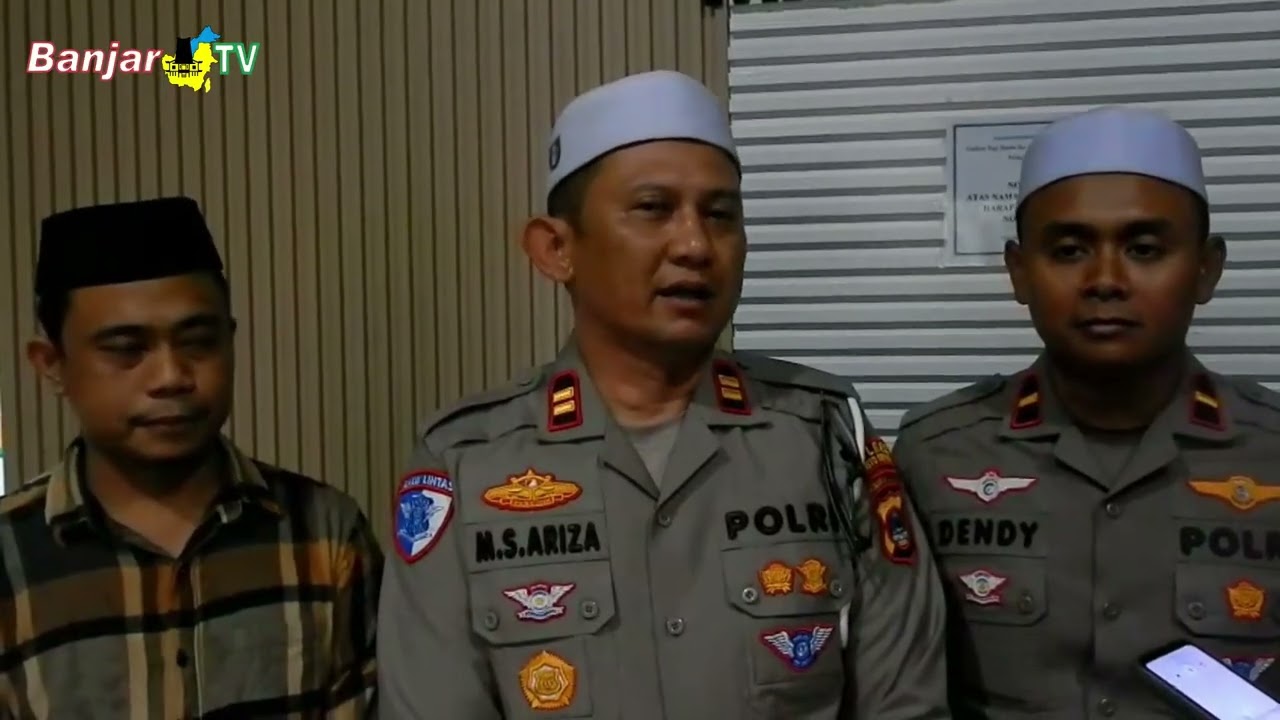 SATLANTAS POLRES BATOLA BAGIKAN BANTUAN