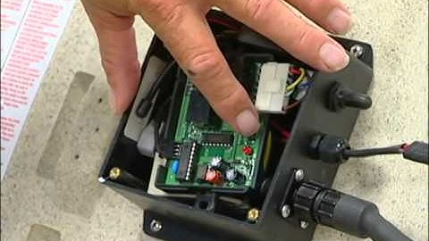 Programing the Remote on a Hydraulic Boat Lift