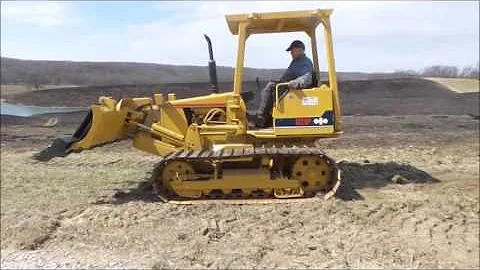 Komatsu D21P-6 dozer for sale | no-reserve Internet auction April 27, 2017