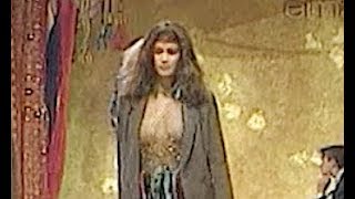 EMANUEL UNGARO Fall 1999 2000 Paris - Fashion Channel