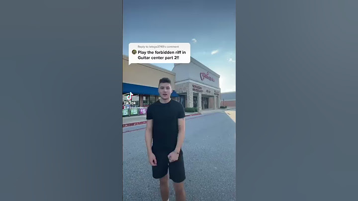Playing the FORBIDDEN RIFF in guitar center