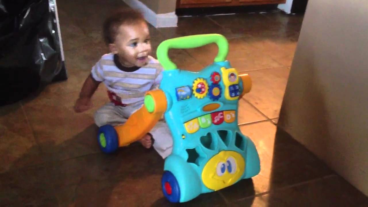 how-to-teach-a-12-month-old-to-walk-youtube