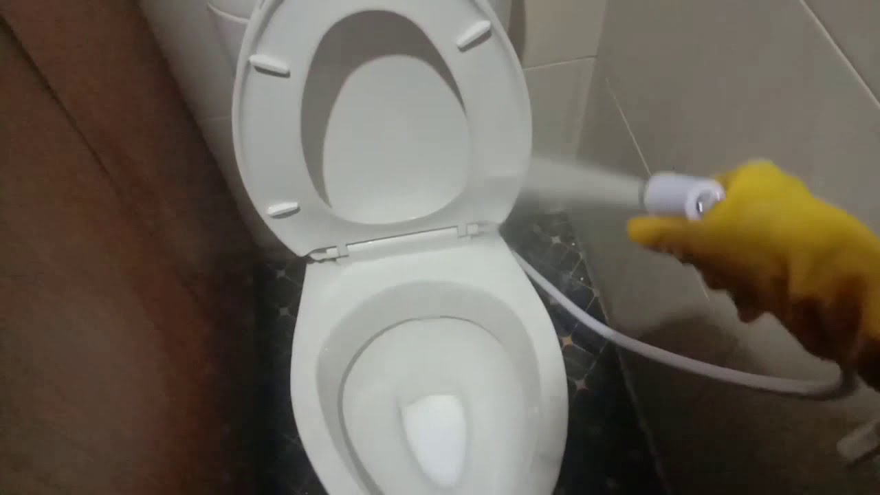 cara membersihkan toilet yang simpel
