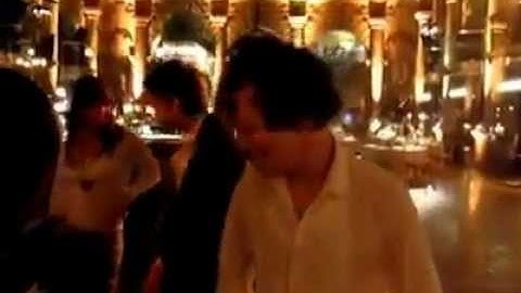 Benedict Cumberbatch dancing to "Thriller"