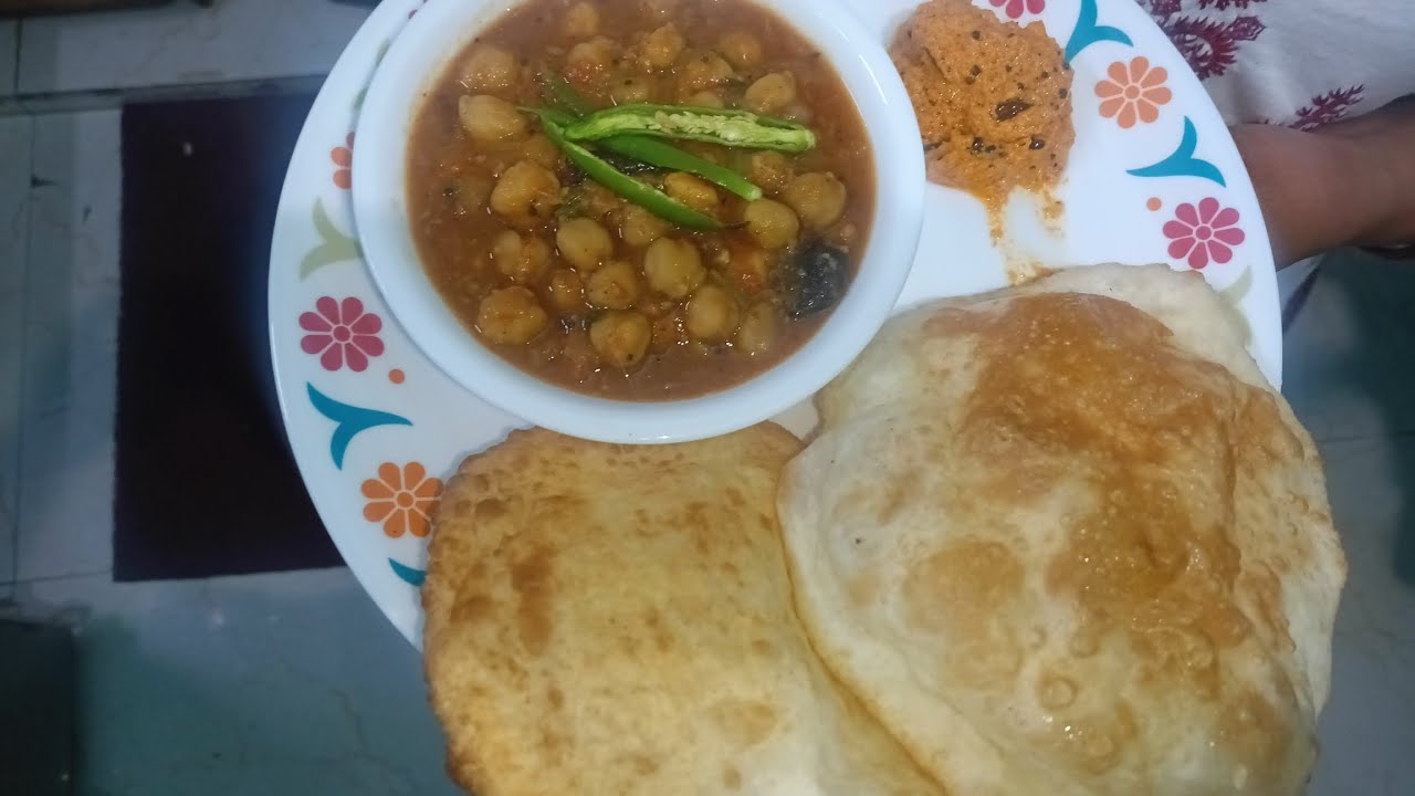 Delicious Chhole Bhature Khate rehe jaoge 🤤😋