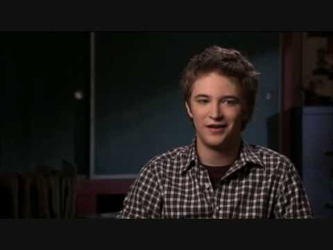 Michael Welch Photo 29