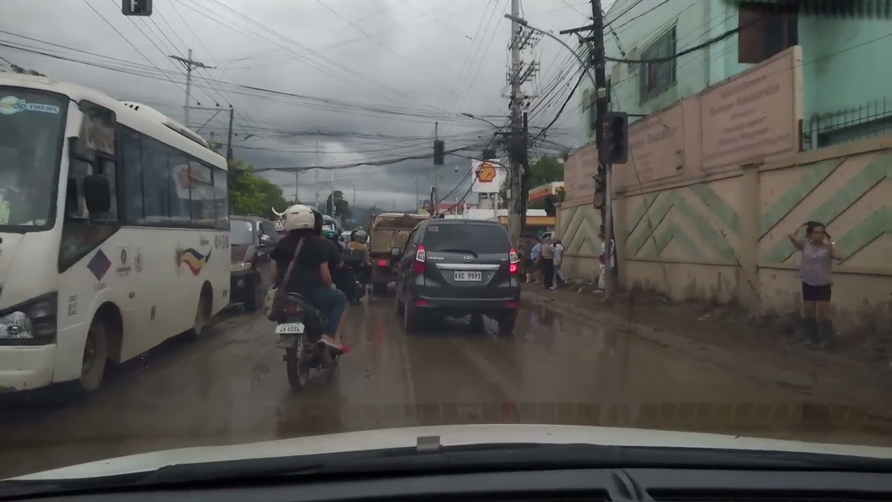Update sa mahayahay Iligan city after typhoon Basyang grabi Ang traffic.