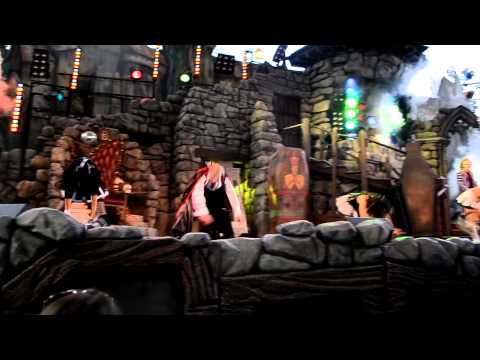 Beetle Juice Show at Universal Studios Part 1 - 1-20-13