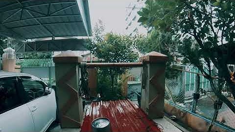 360 freeze frame during motion clip.