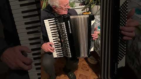 Royal Standard Campania accordion, 120 Bass, 3 voices, 5+3 registers, Germany accordion, ON SALE