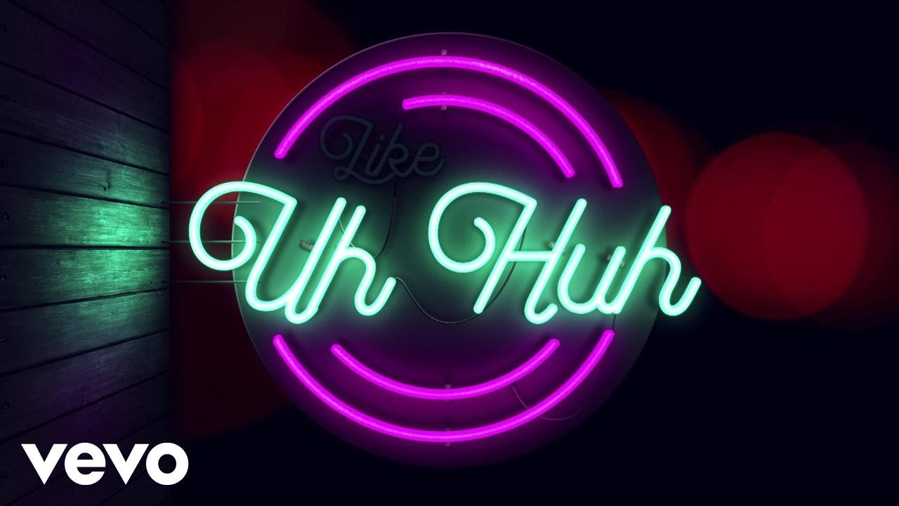 Julia Michaels Uh Huh Lyric Video Youtube