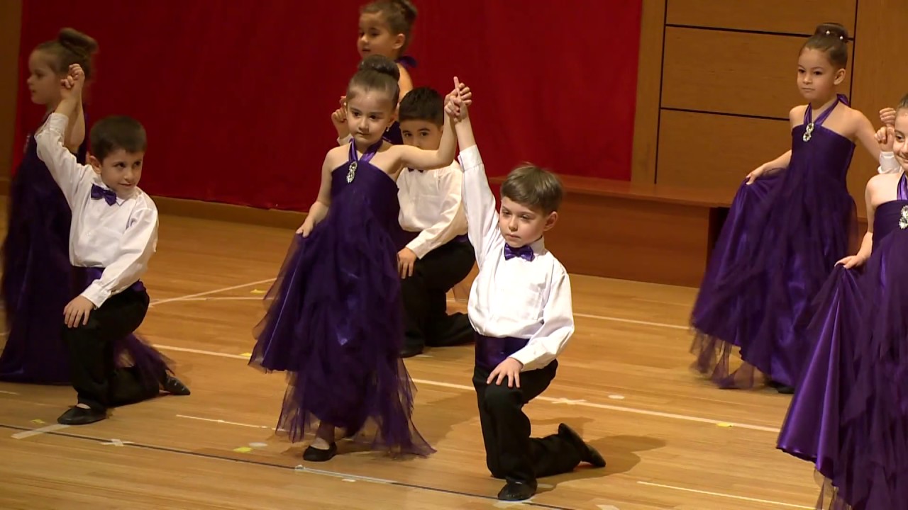 VALS GÖSTERİMİZ 2017 #gösteri #anaokulu #müsamere #anaokulugösteri #yılsonugösteri #vals