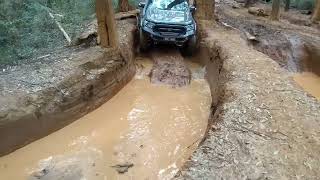 Off road SUV test in mud #pickup #ford #toyota #4x4