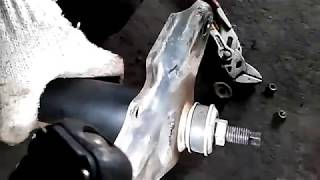 【バモス】右リヤショック交換【自動車修理】