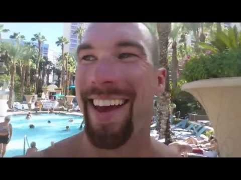 वीडियो: फ्लेमिंगो लास वेगास होटल में पूल की तस्वीरें