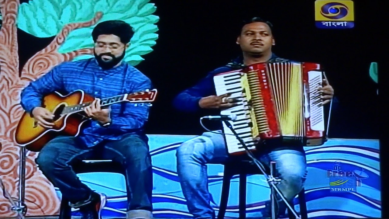 A SUDHU GANER DIN ACCORDION SOLO AMIT DHAR DD BANGLA 2018 YouTube