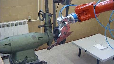 Controlling an industrial ABB robot via 3D CAD