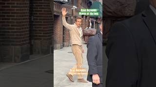 Ryan Reynolds waves as leaving the Colbert show #shorts #actor #colbert