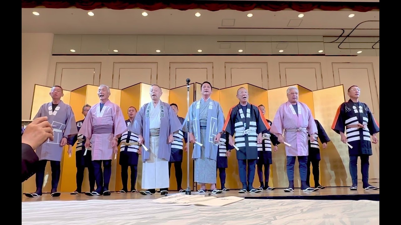 Asakusa Japan 三番組 四番組 五番組 氏子頭による「祝い木遣」 - YouTube