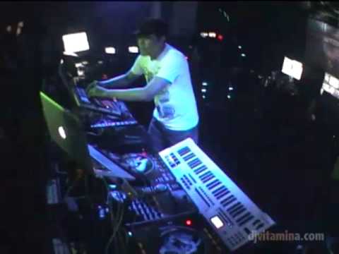 Vitamin A   Controller Live Mixing 30Sep2010