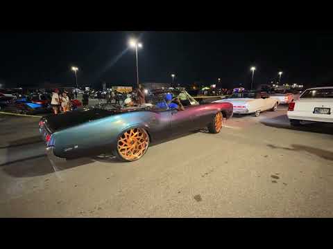 Oldsmobile Delta 88 on Rucci wheels ￼