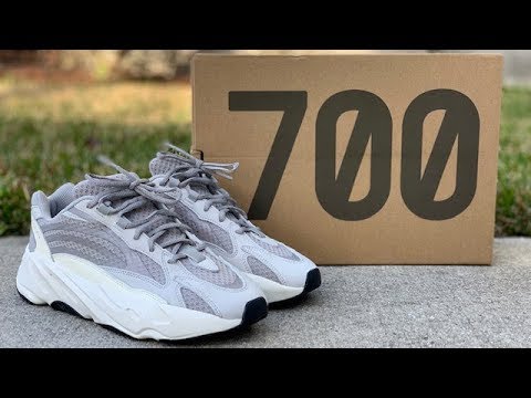 yeezy 700 static review