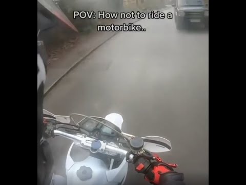Motorbiker brands himself "f***ing idiot" after sharing close call of him overtaking on a corner