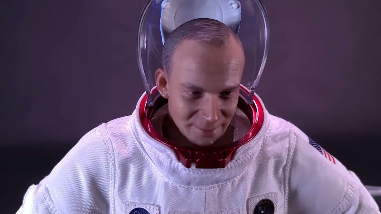 Star Ace NASA Buzz Aldrin 1/6 Scale Collectible Figure Review | @TheReviewSpot