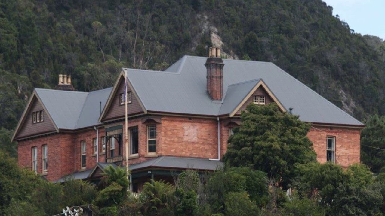 Penghana Bed and Breakfast - Queenstown, Tasmania - Australia
