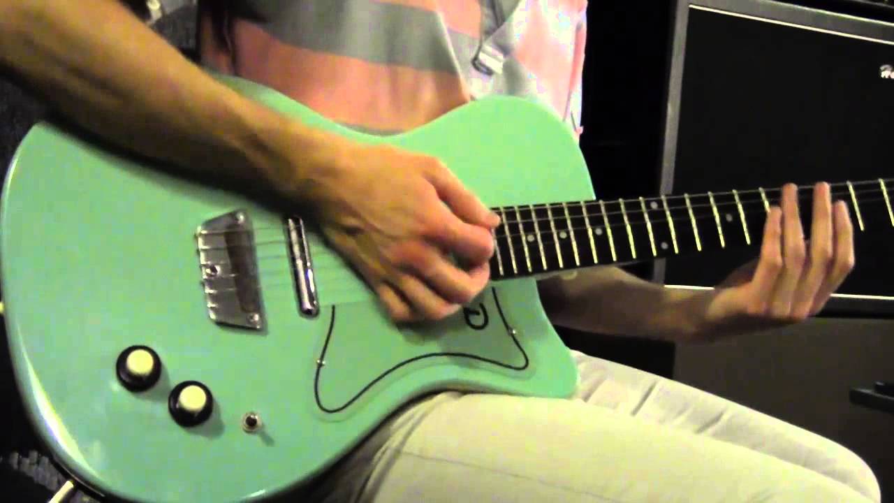 Струнодер 2.0 - Danelectro '56 U2 (Korea made) - YouTube