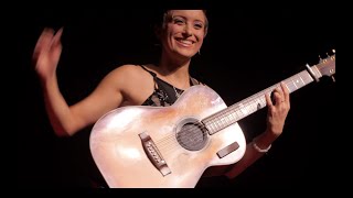 Tapping Fingerstyle Guitar - Christie Lenée - 