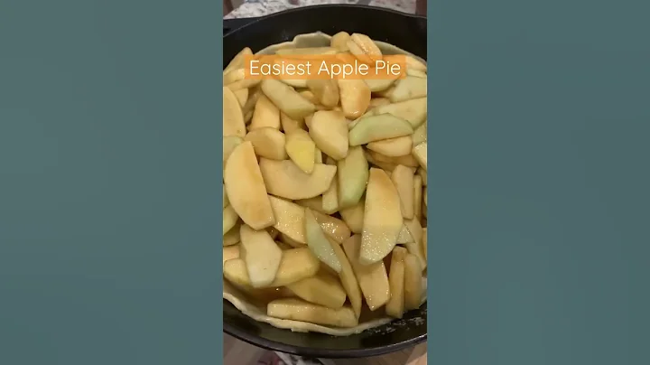 The easiest apple pie!🍎 Got the recipe from @southernliving  #easyrecipe #applepie #athome