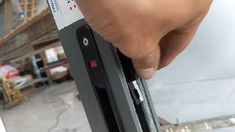 Cách bắt khóa chốt sập cửa lùa đi 2 li