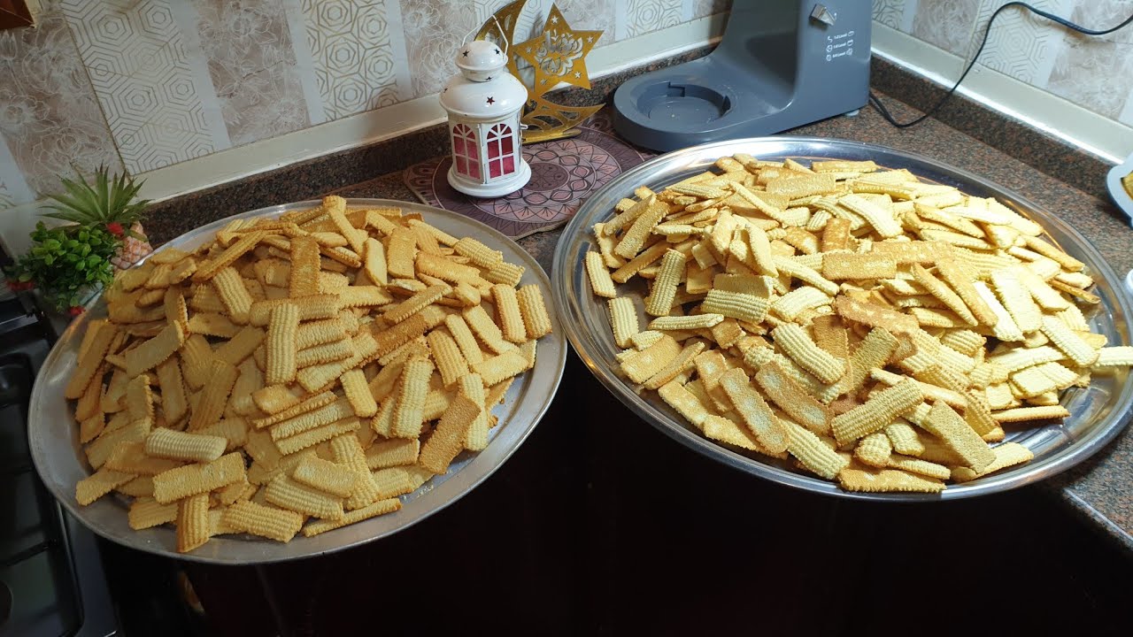 بسكوت الماكينة 2025❌بالماكينة والنشادر  هش ومخرفش❌كيلو يطلع معاكي اربعة كيلو❗اضافه بسيطة تطلعة منفوخ