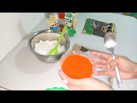 California Maki Sushi Roll - YouTube