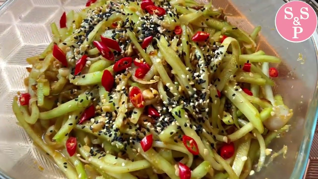 အသုပ်ကြိုက်သူများအတွက် ထမင်းမြိန်တဲ့ ဂေါ်ရခါးသီးအစိမ်းသုပ် Fresh Chayote Salad