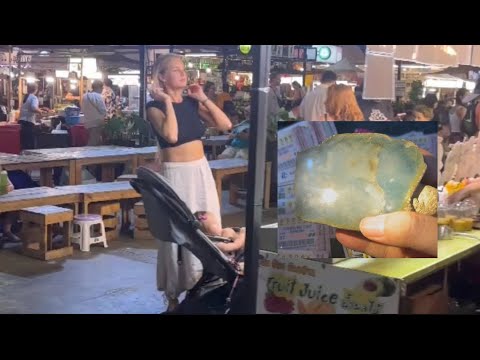 Buying jade in Chiangmai
