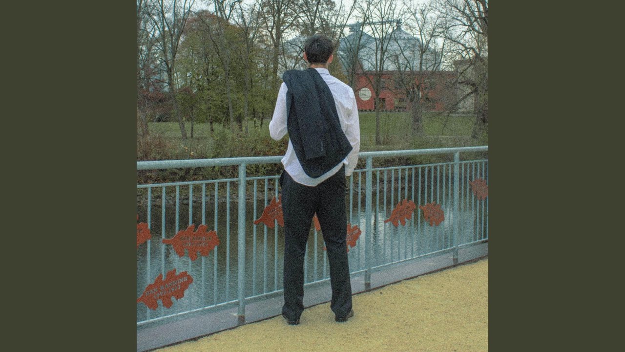 VIBE WITH ME auf YouTube ansehen
