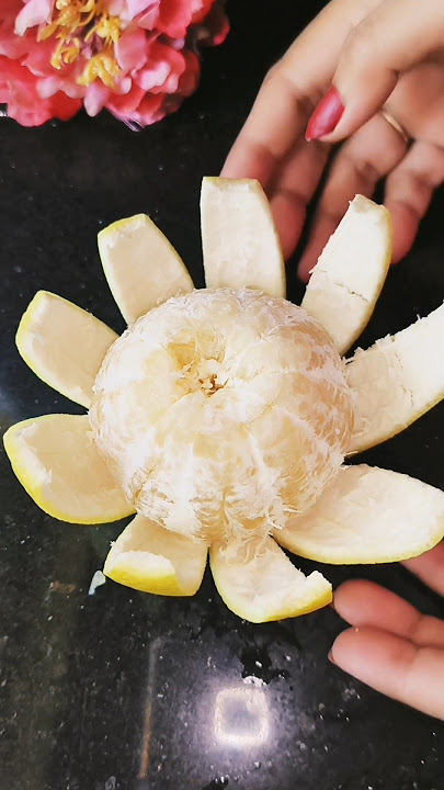 How to peel sweet lime (Mosambi) within a minute #shorts #shortvideo #mosambi #krishnar kitchen