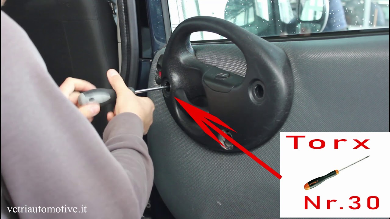 Fiat Multipla - Снятие дверной панели