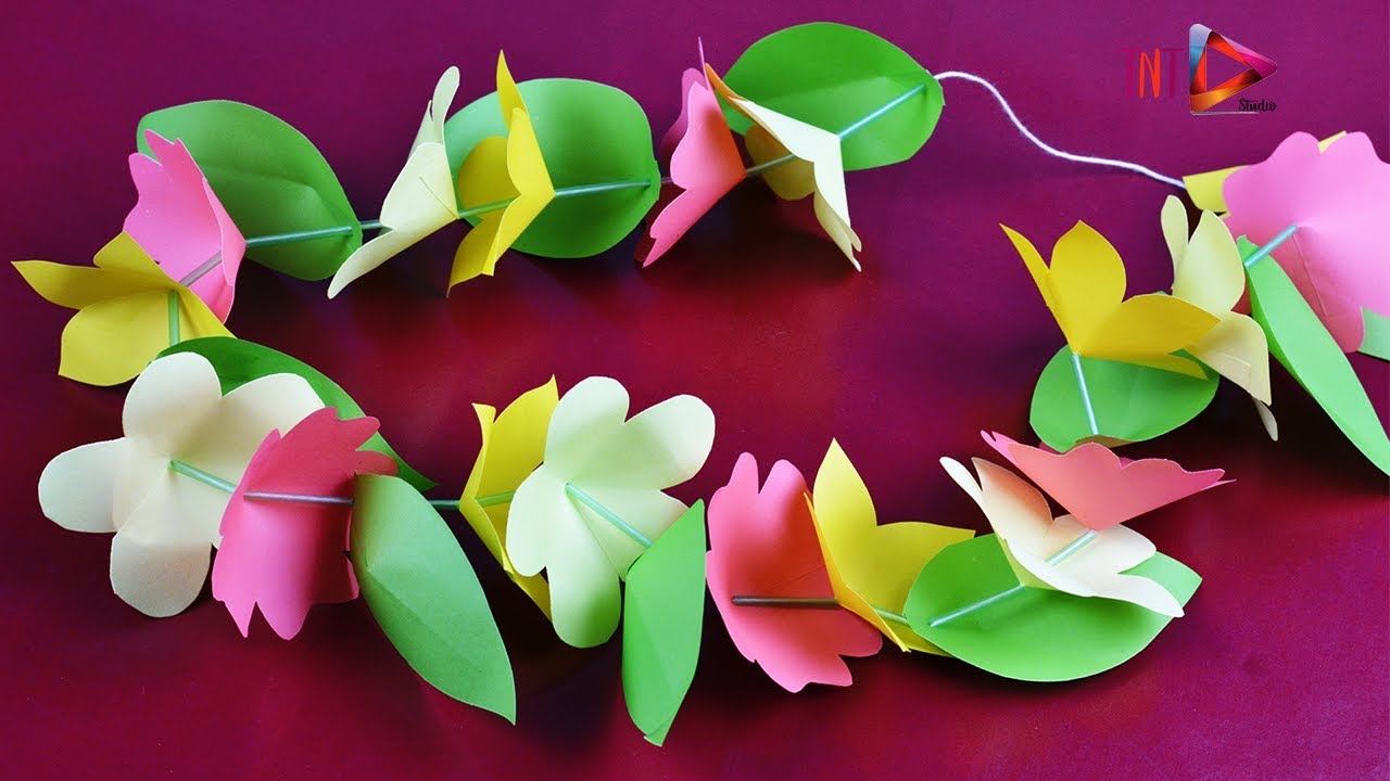 DIY Paper Flower Garland Tutorial 