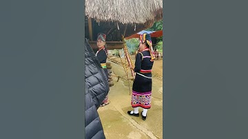 Trang phục của người Khơ Mú