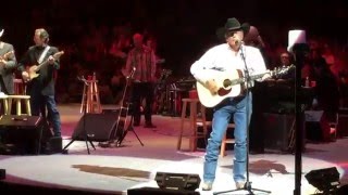 George Strait Las Vegas April 22,2016  First Show out of Retirement "Fireman" and "Check Yes or No" chords