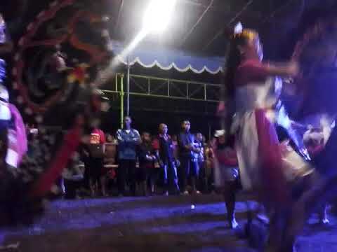 turonggo mudho cindelaras feat putri larasti