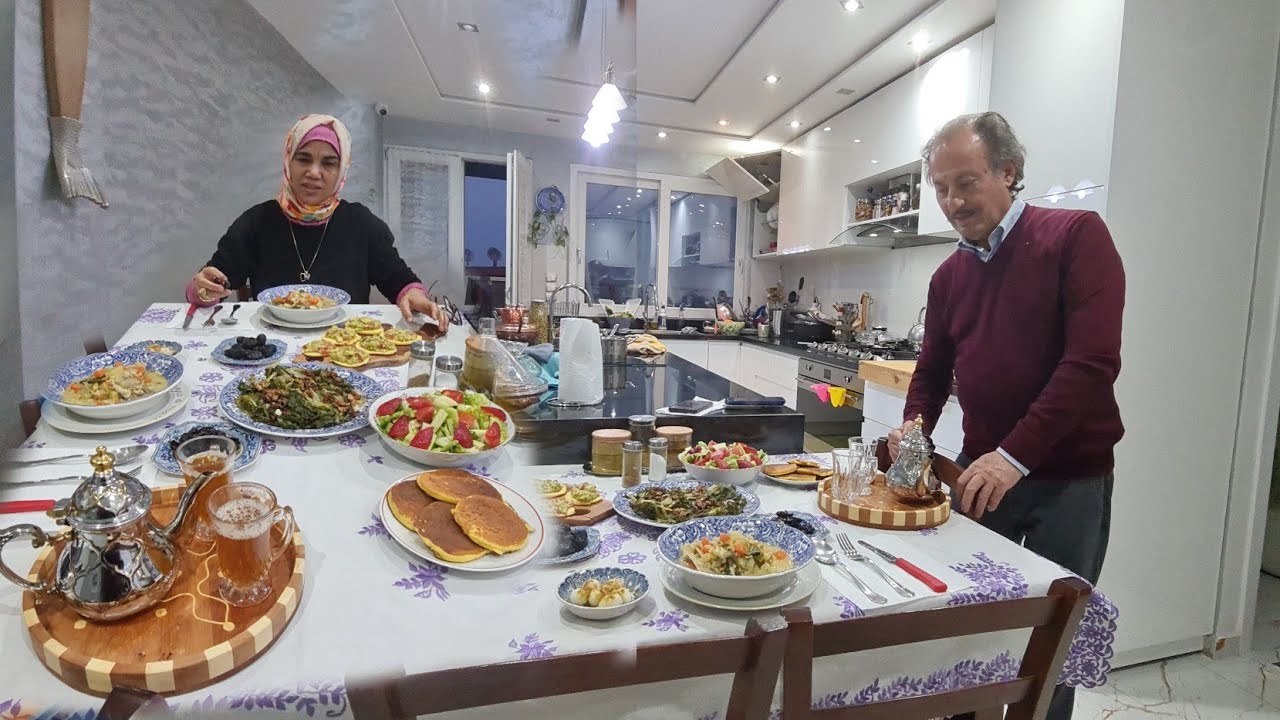 مائدة إفطار رمضان#شوربة رأس السمك بالخضر#الجبن البلدي بحليب الماعز#بان كيك معمر بلافوكا والطماطم و..