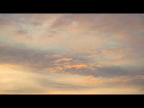Background Video Langit Senja dan Awan Bergerak | Sunset Sky